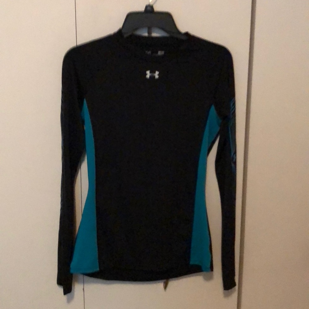 Women’s Under Armour Long Sleeve Shirt